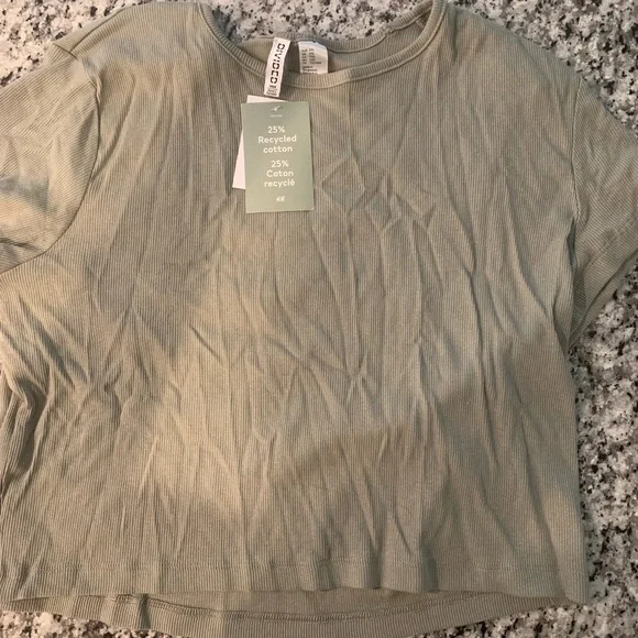 H&M Divided Green Tee